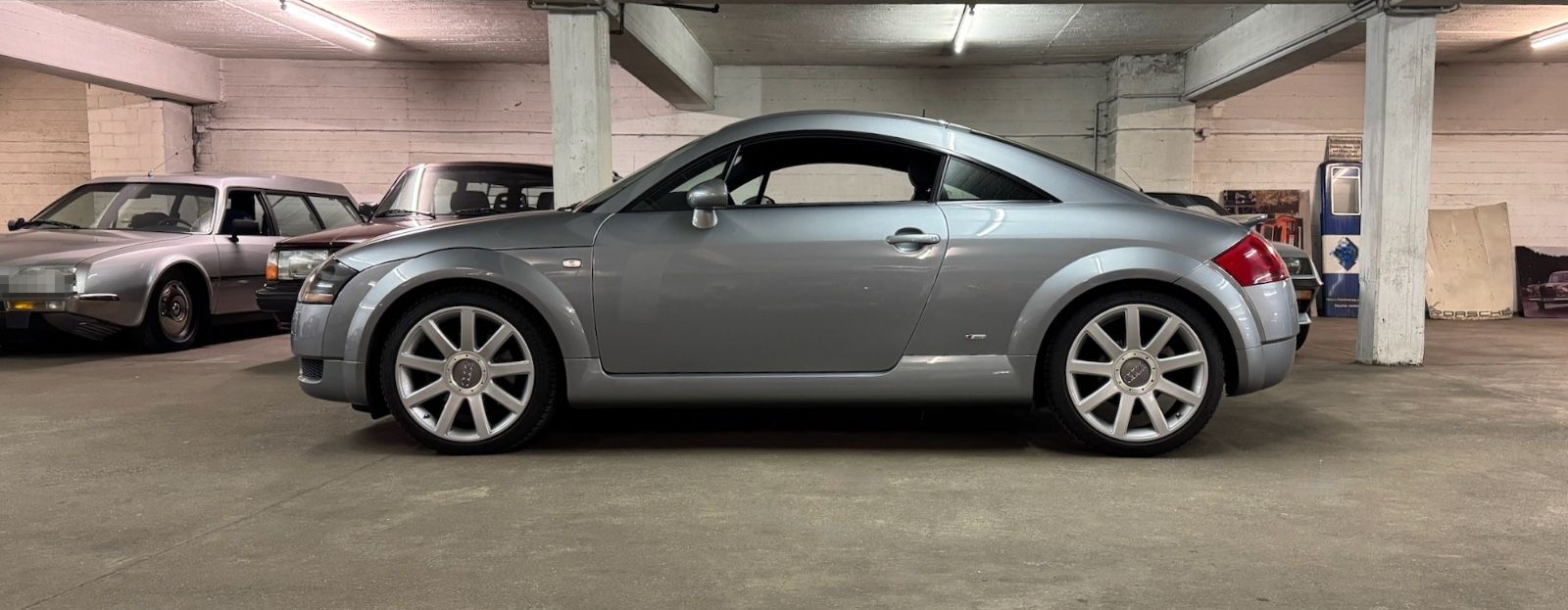 Audi TT Coupe 1.8T quattro 225 PS foto 2