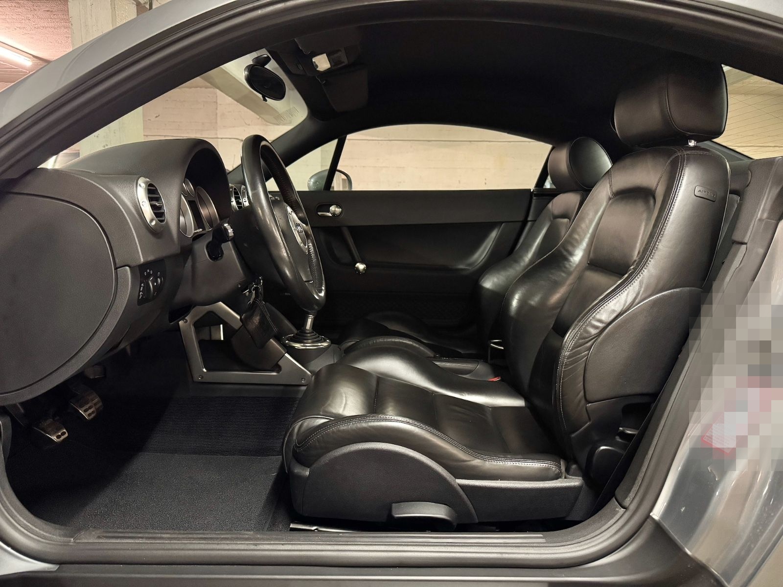 Audi TT Coupe 1.8T quattro 225 PS foto 5