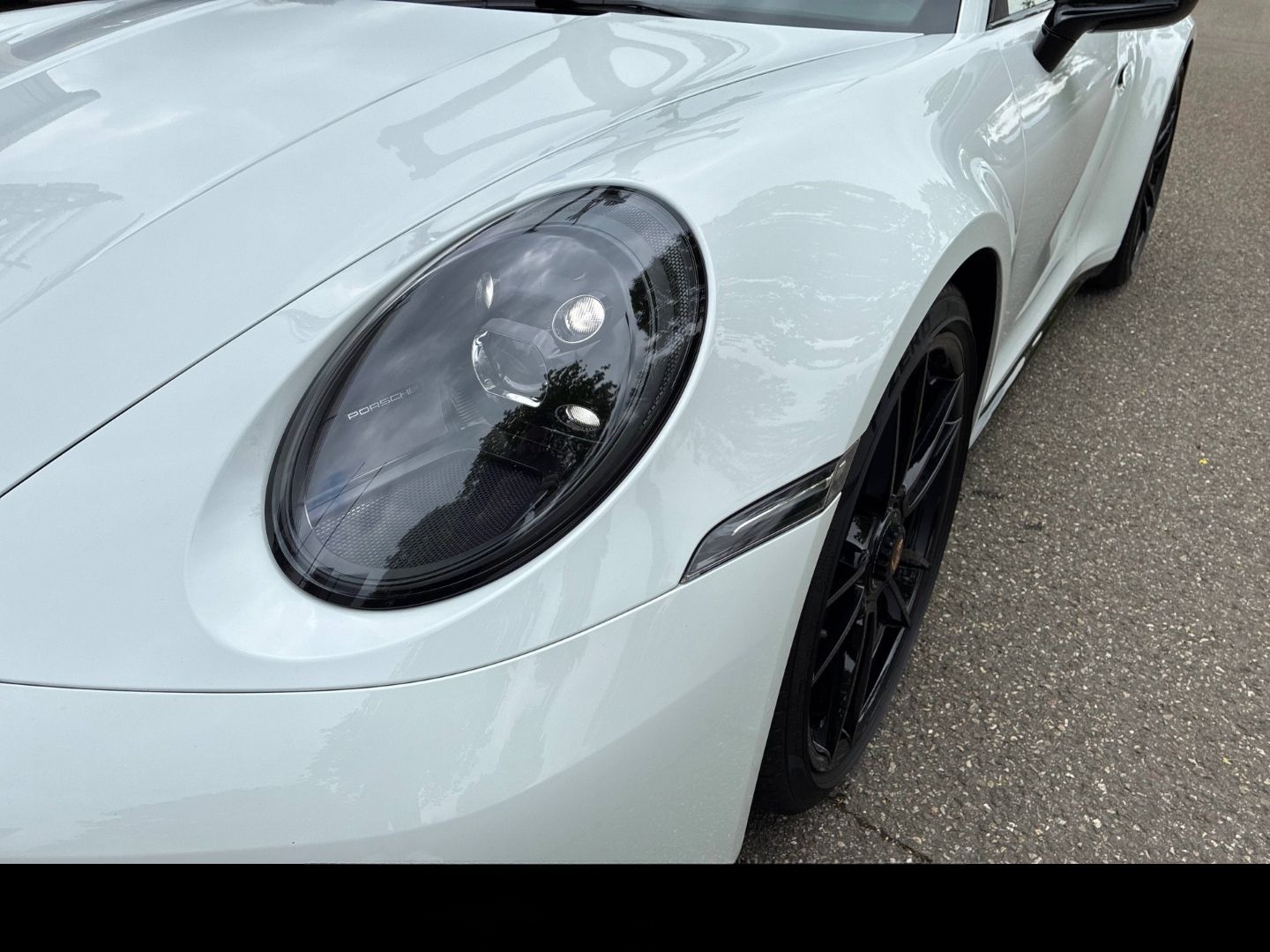 Porsche 911 992 Carrera GTS foto 8