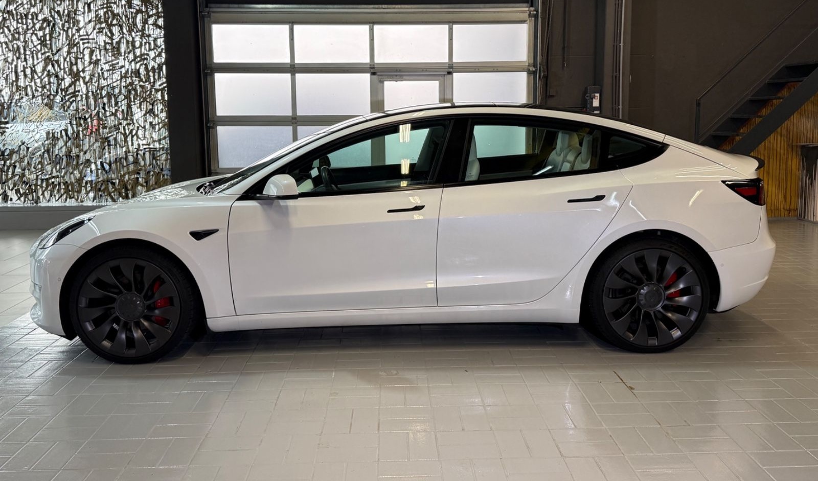 Tesla Model 3 Performance LEDER~NAVI~KAMERA~1-HAND foto 4