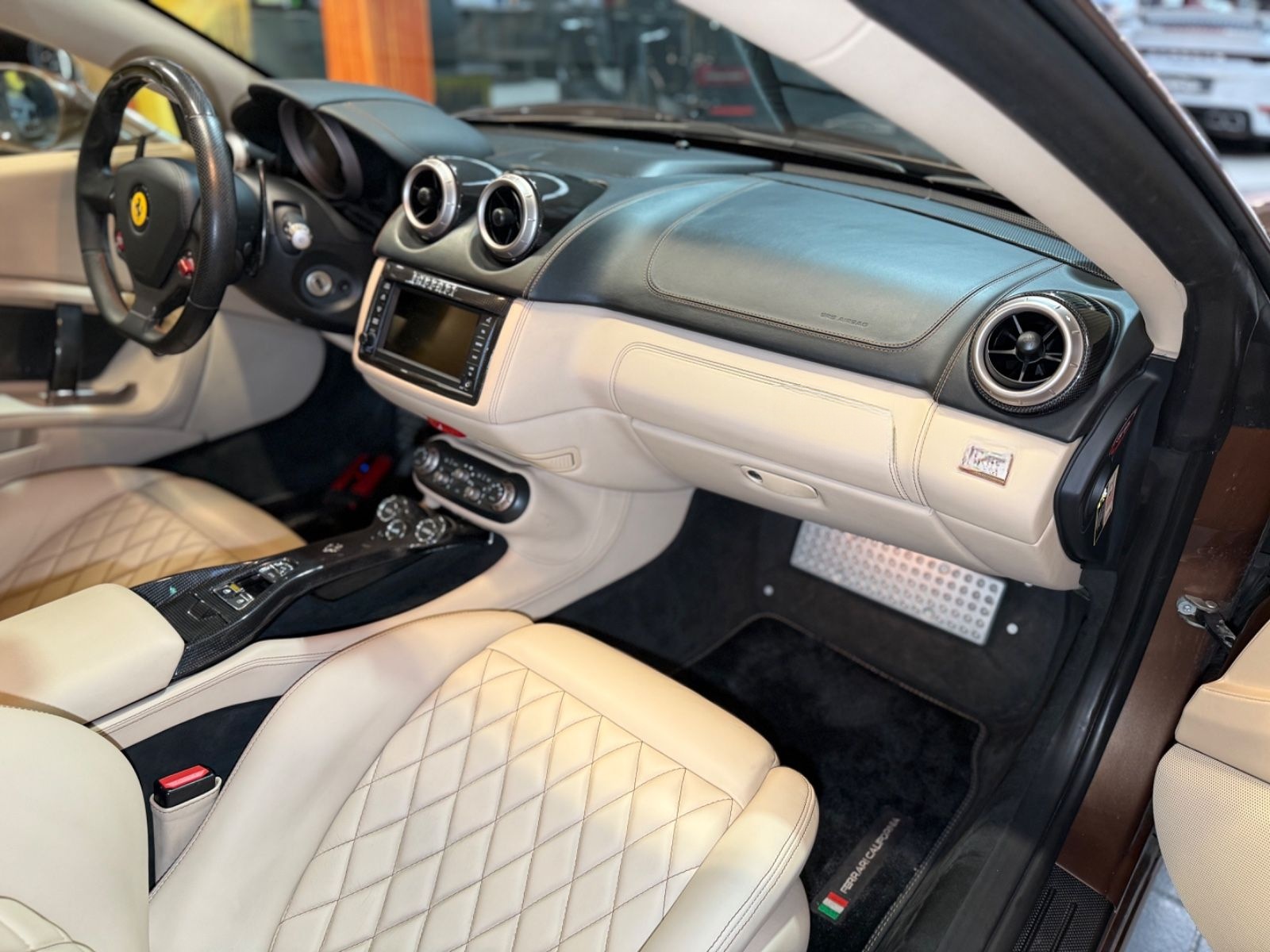 Ferrari California 4.3 V8 4-Sitzer foto 18