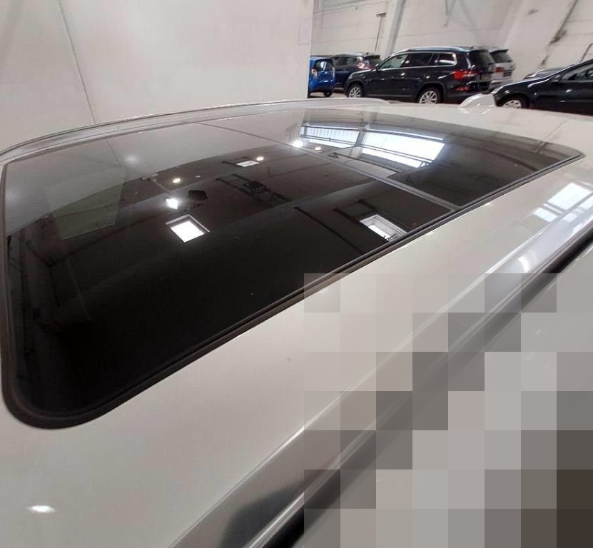 BMW 320d Touring xDrive ACC AHK HiFi LRHZ STHZ PANO foto 13