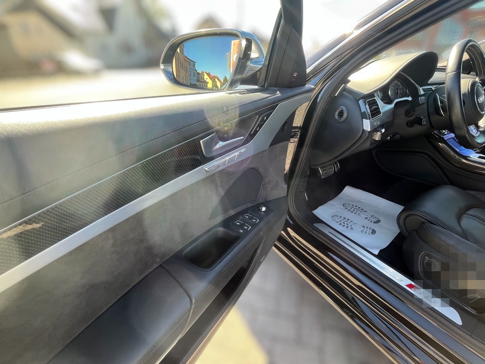 Audi S8 4.0 TFSI quattro foto 14