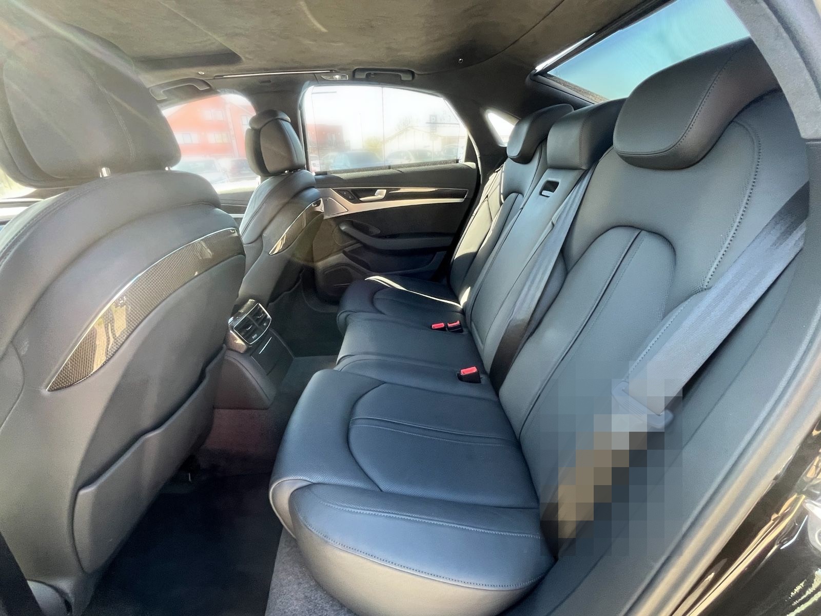 Audi S8 4.0 TFSI quattro foto 18