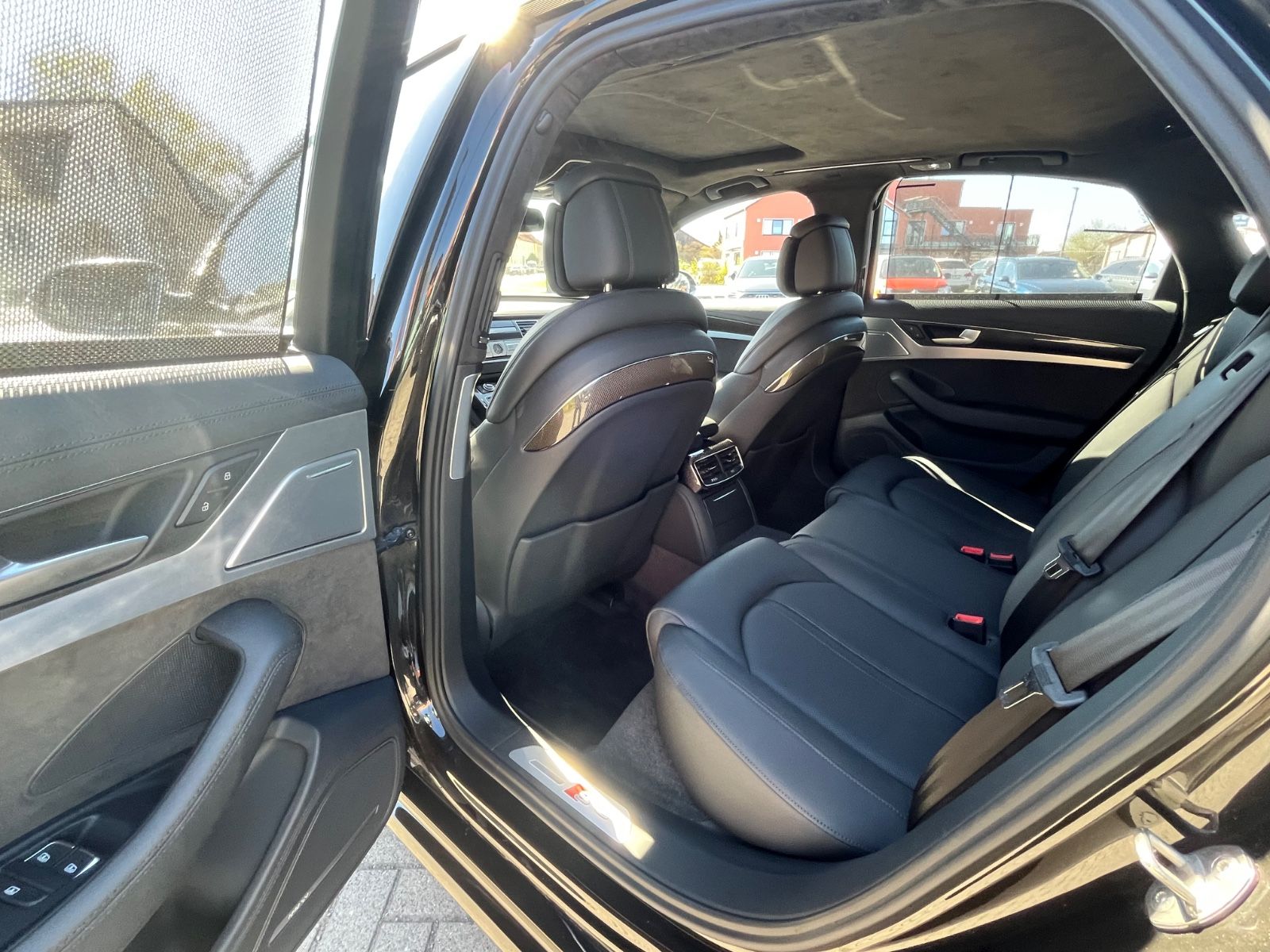 Audi S8 4.0 TFSI quattro foto 19