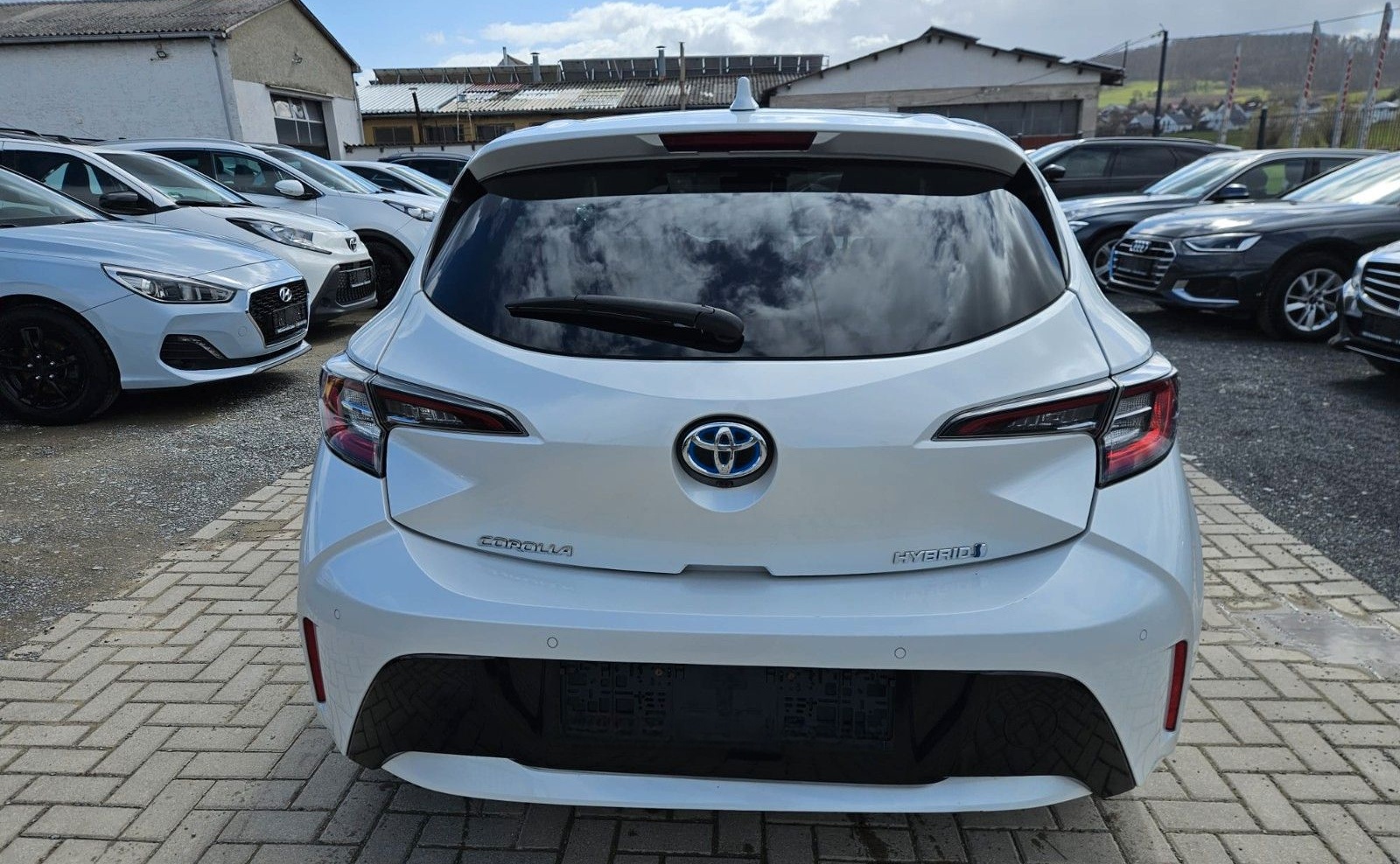 Toyota Corolla Hybrid Team D foto 11