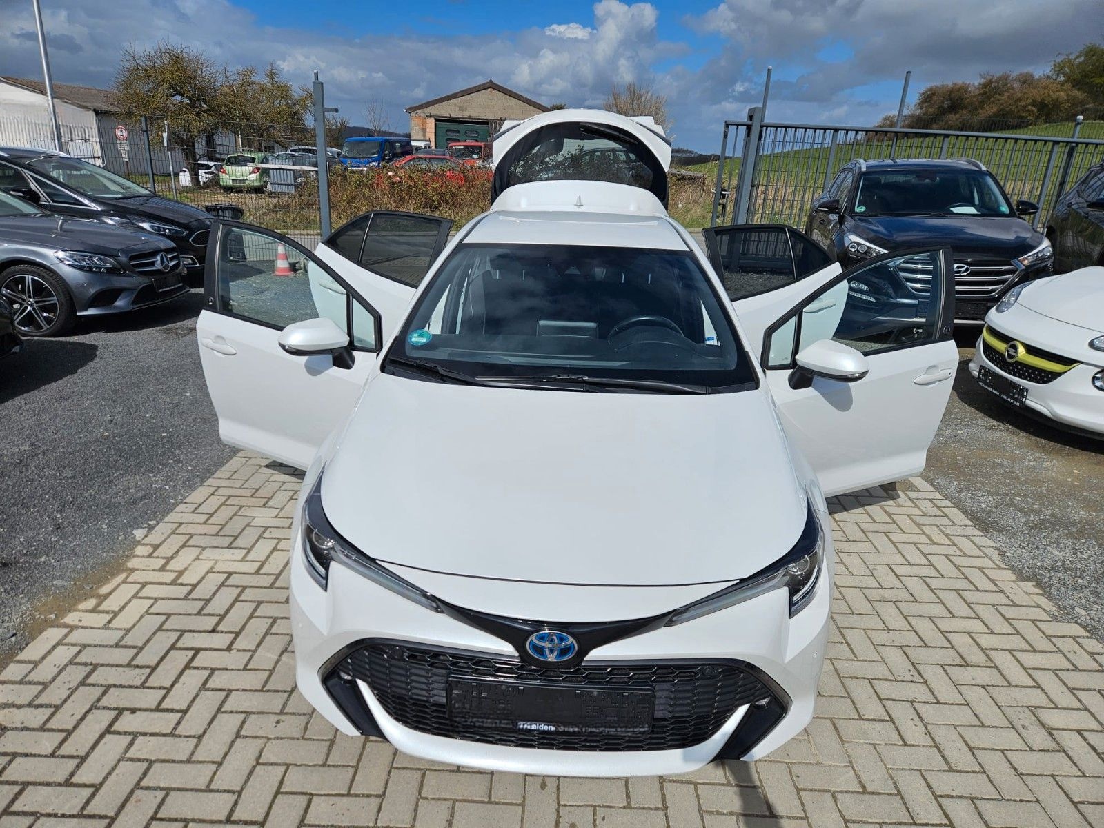 Toyota Corolla Hybrid Team D foto 15