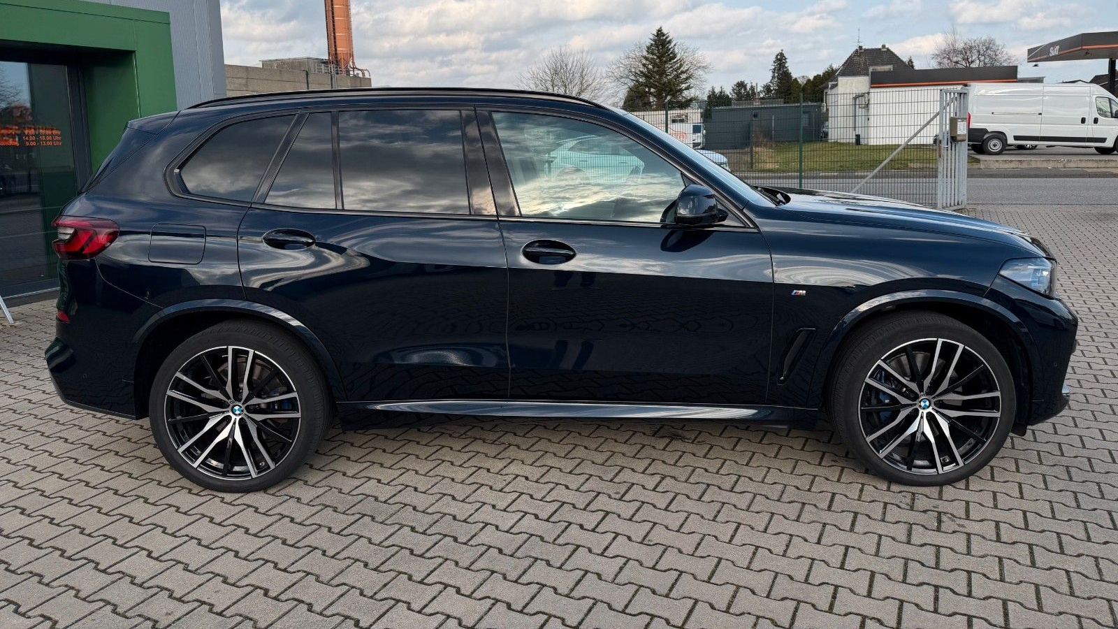BMW X5 xDrive40d M Sport*Laser*Pano*HuD*H/k*22"Alu foto 4