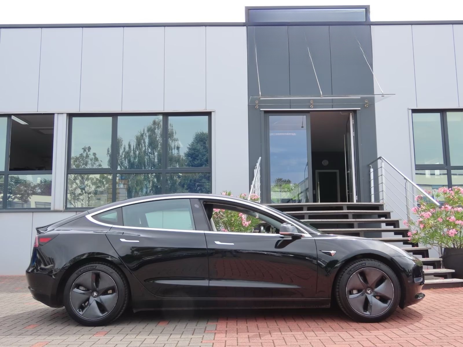 Tesla Model 3 Long Range Dual AWD 75 KWH foto 18