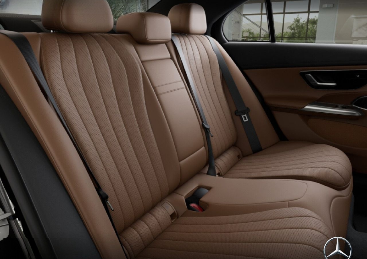 Mercedes-Benz E 450 d 4M AMG Fahrass 360° Airmat Stdhzg Pano foto 12