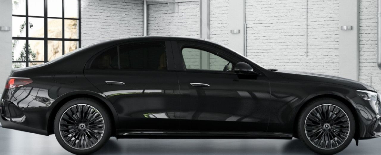 Mercedes-Benz E 450 d 4M AMG Fahrass 360° Airmat Stdhzg Pano foto 18