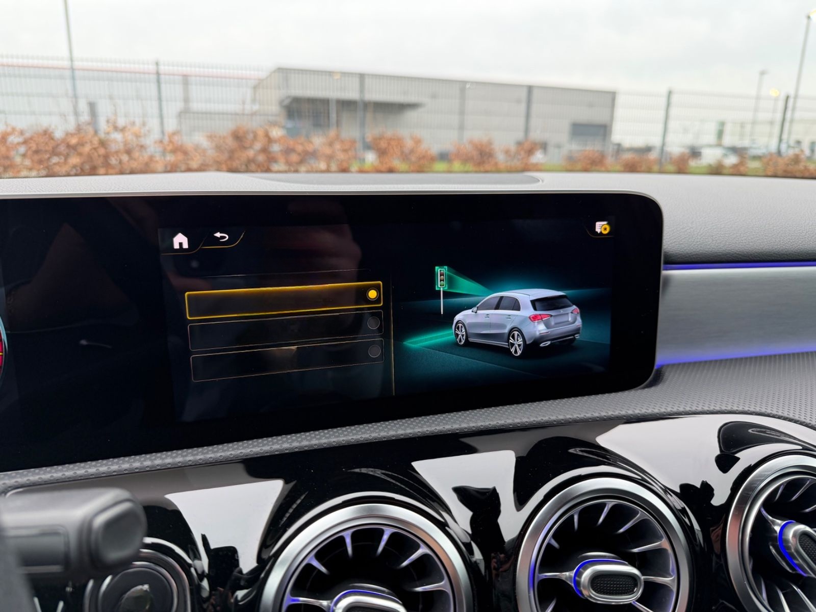 Mercedes-Benz A 180 AMG LED Night Kamera 1.Hd SHZ Ambiente foto 20