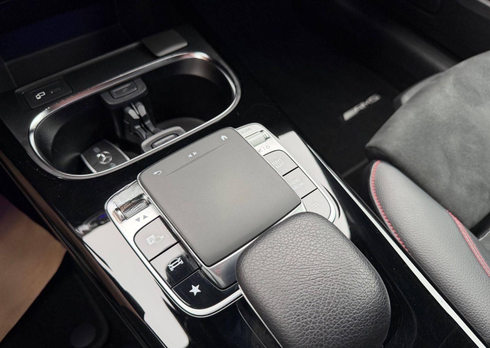 Mercedes-Benz A 180 AMG LED Night Kamera 1.Hd SHZ Ambiente foto 25