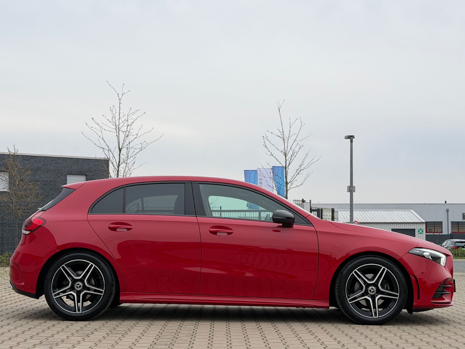 Mercedes-Benz A 180 AMG LED Night Kamera 1.Hd SHZ Ambiente foto 4