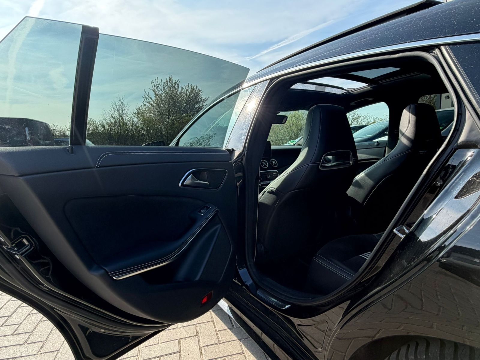 Mercedes-Benz CLA Shooting Brake CLA 180 foto 14