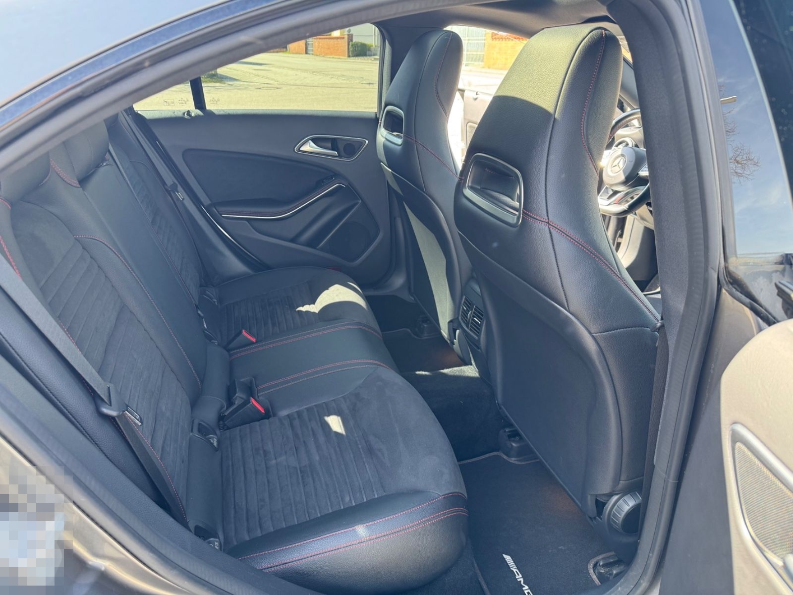 Mercedes-Benz CLA 220 d AMG,Pano,Autom,LED,Navi,SHZ,Night Pake foto 12