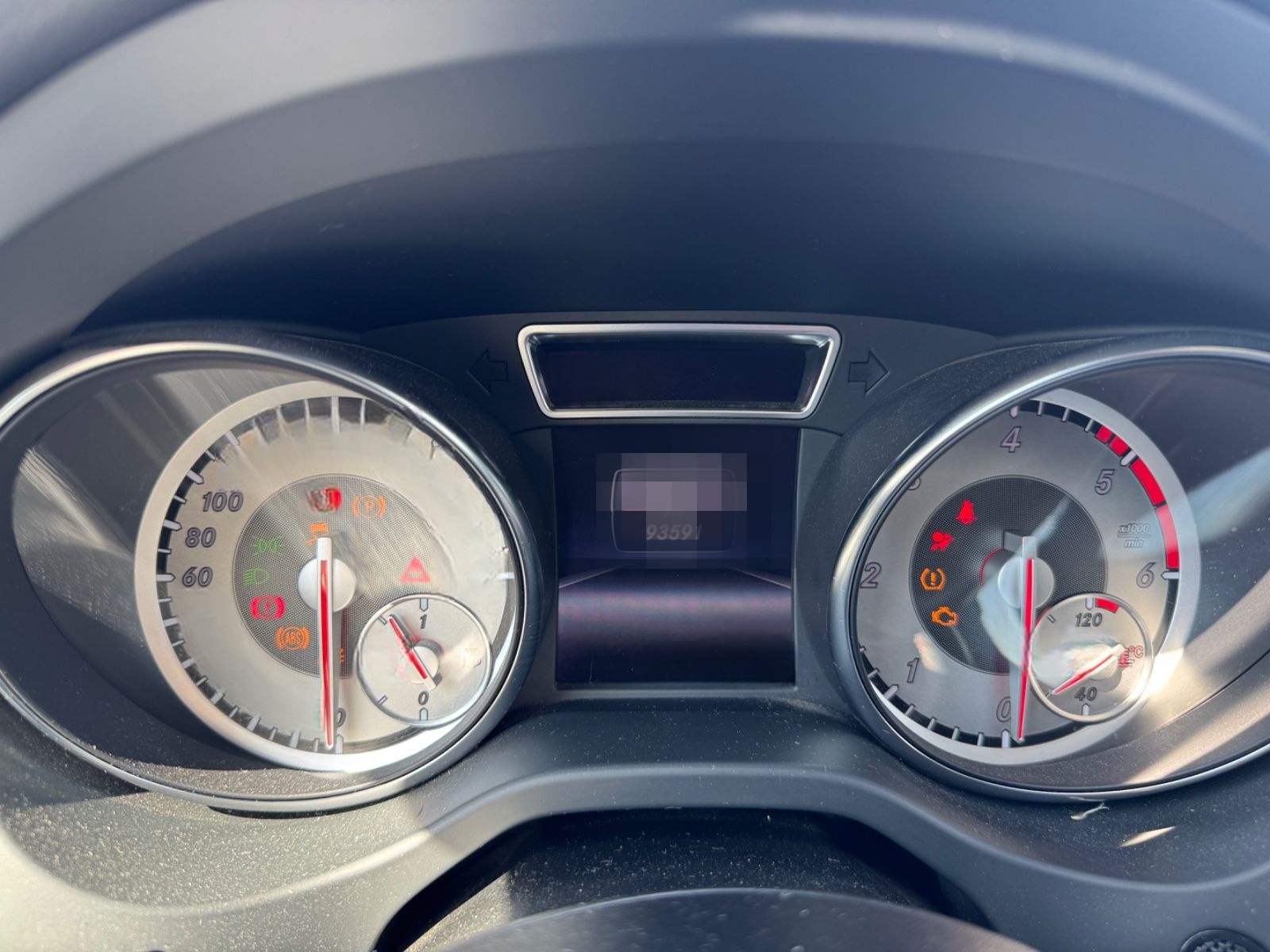 Mercedes-Benz CLA 220 d AMG,Pano,Autom,LED,Navi,SHZ,Night Pake foto 14