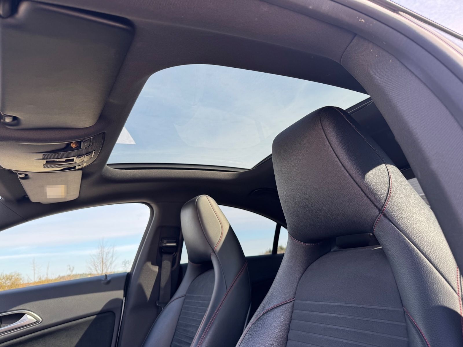 Mercedes-Benz CLA 220 d AMG,Pano,Autom,LED,Navi,SHZ,Night Pake foto 16