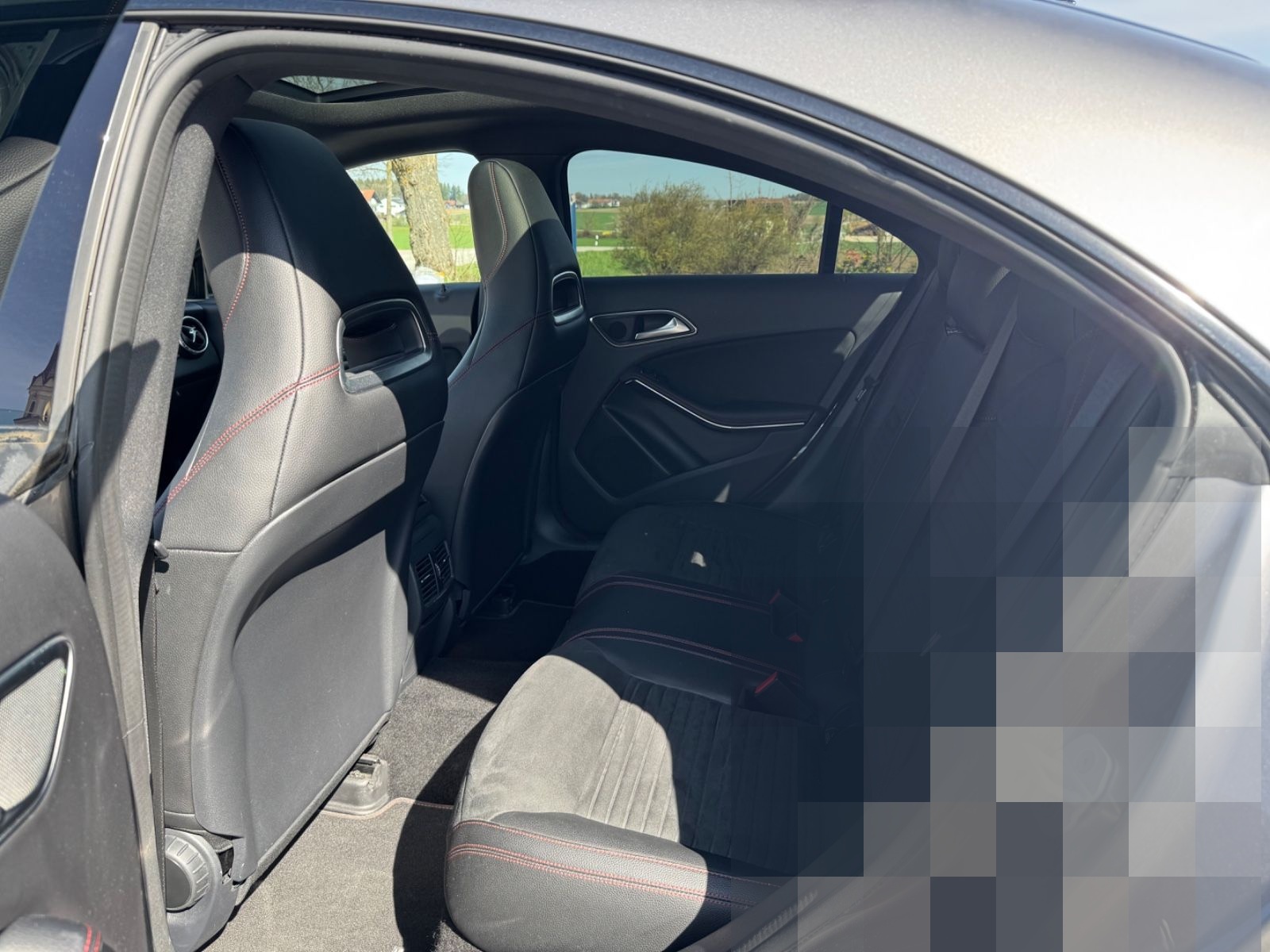 Mercedes-Benz CLA 220 d AMG,Pano,Autom,LED,Navi,SHZ,Night Pake foto 17