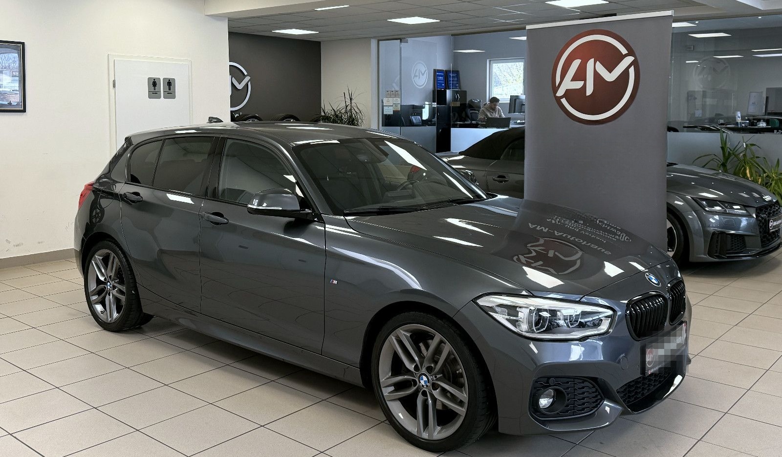 BMW 125i Limo *M Sport*Shadow*LED*HiFi*Einparkh foto 16