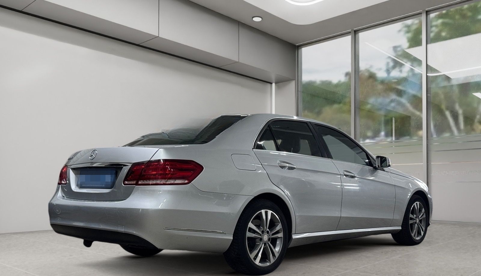 Mercedes-Benz E 350 CGI BlueEfficiency 4Matic Aut., Rentner foto 3