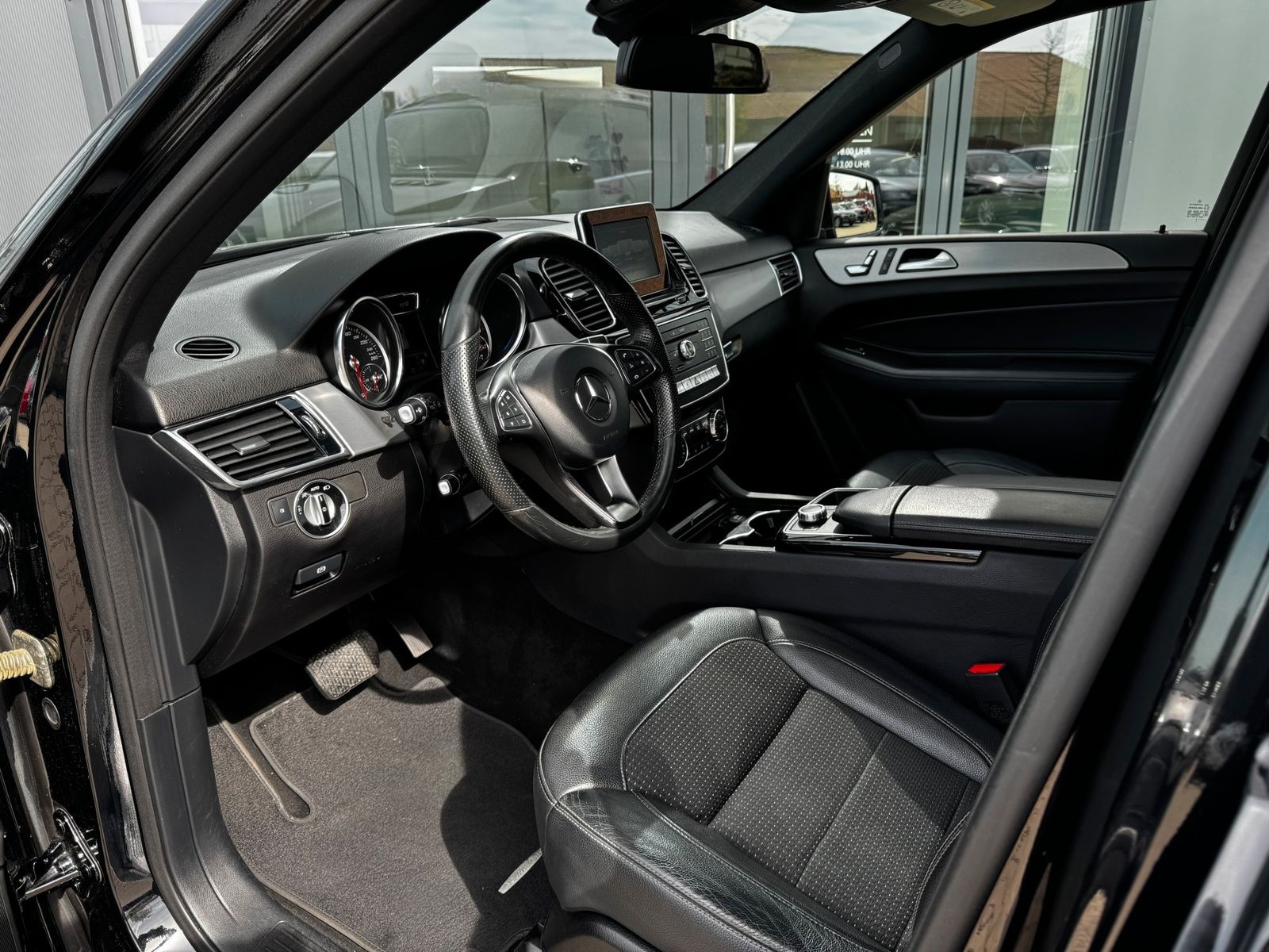 Mercedes-Benz GLE 250 d 4Matic AHK+Navi+MultiBeam+Kamera+Sc... foto 7