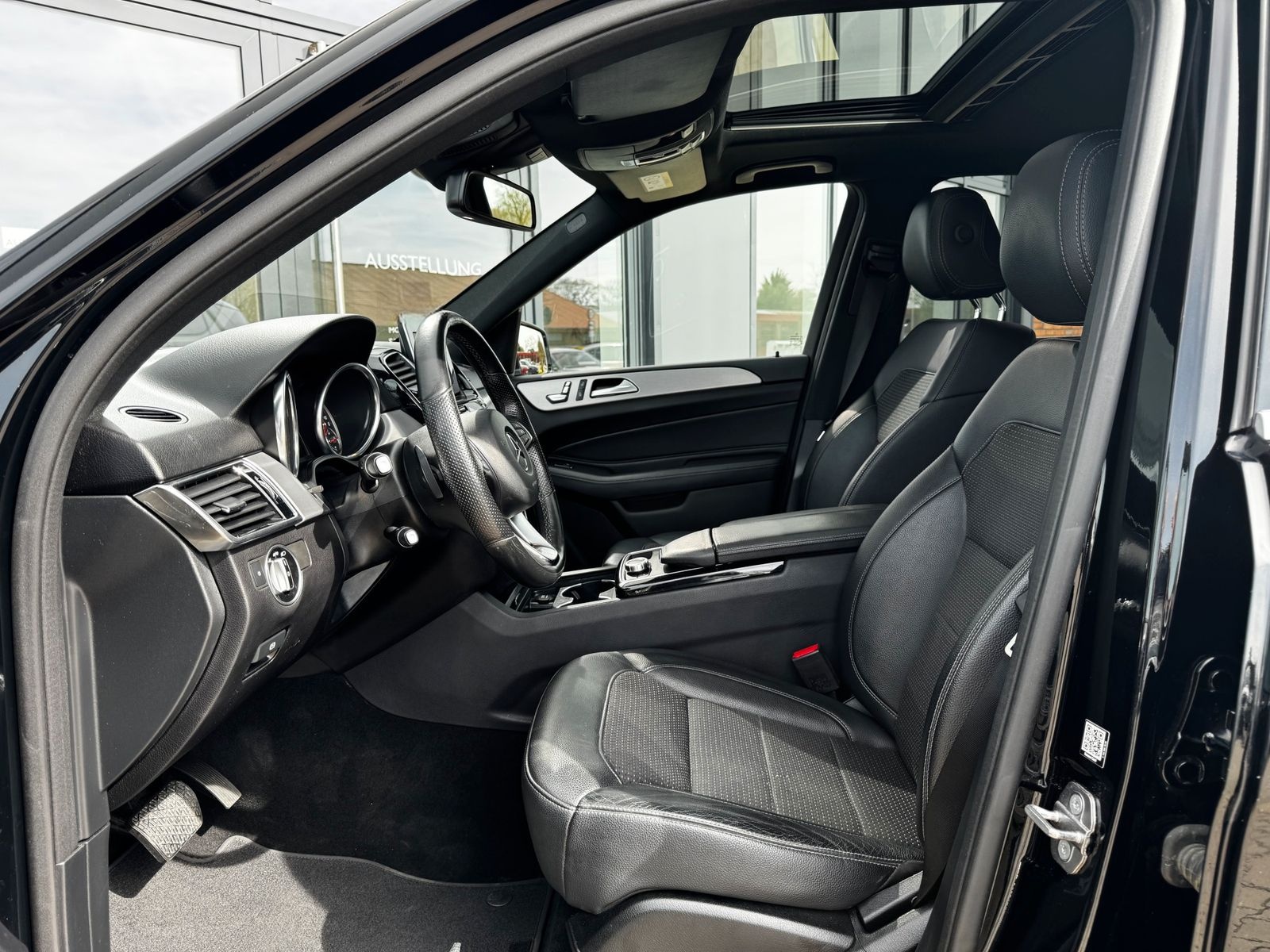 Mercedes-Benz GLE 250 d 4Matic AHK+Navi+MultiBeam+Kamera+Sc... foto 8