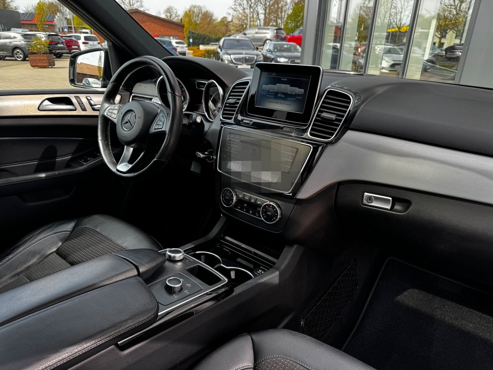 Mercedes-Benz GLE 250 d 4Matic AHK+Navi+MultiBeam+Kamera+Sc... foto 9