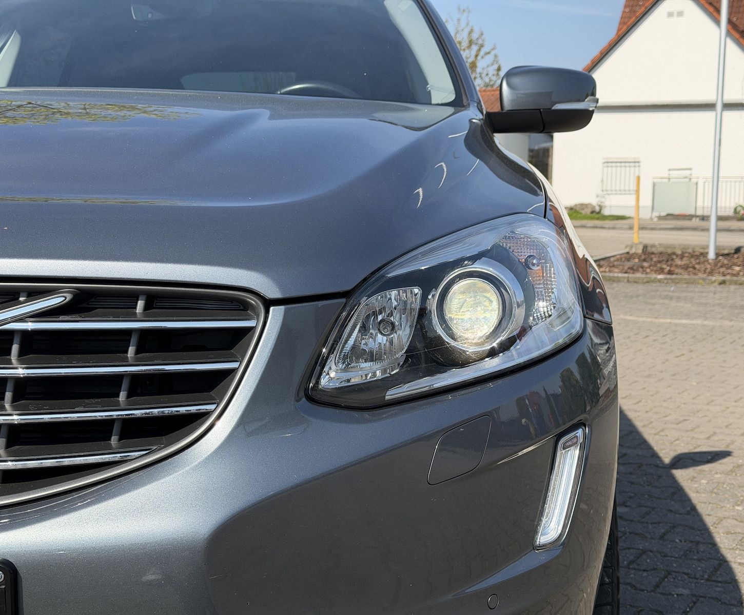 Volvo XC60 Momentum AWD / SitzH / Panorama foto 11