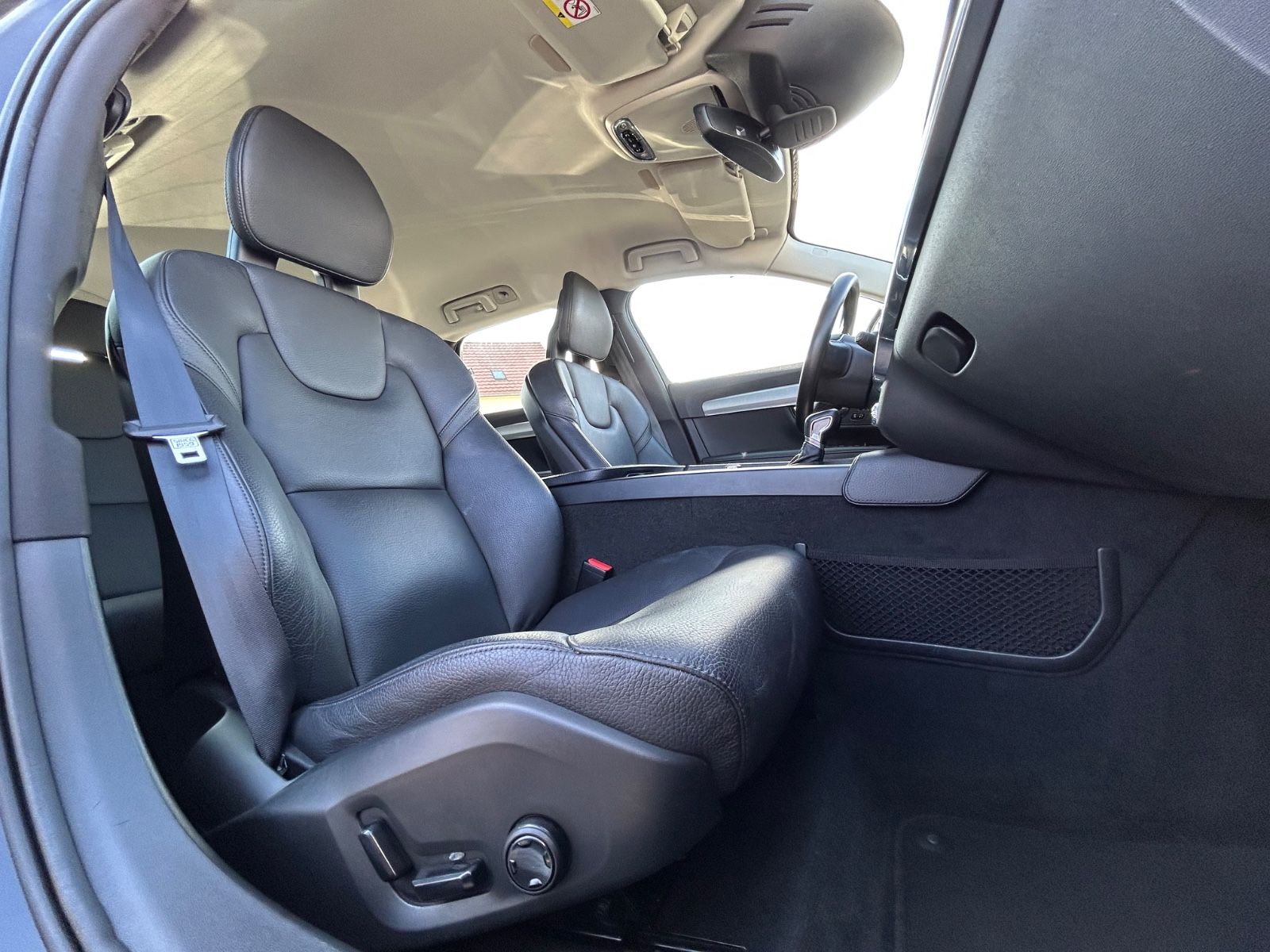 Volvo V90 MOMENTUM MEMORY + LANE ASSIST + AHK foto 14