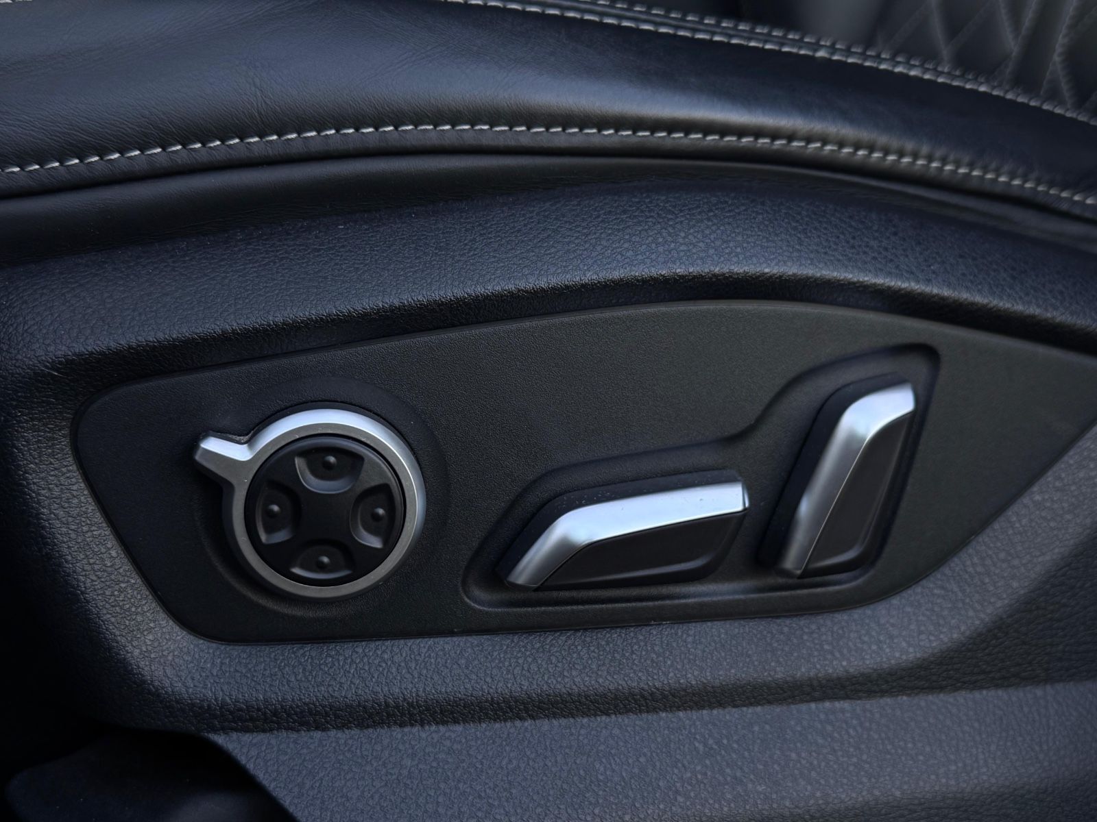 Audi Q7 50 TDI quattro+S-line+Head-up+AHK+Pano+7-Sitz foto 12