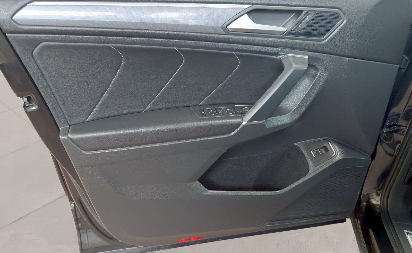 Volkswagen Tiguan Allspace R Line 4Motion foto 10