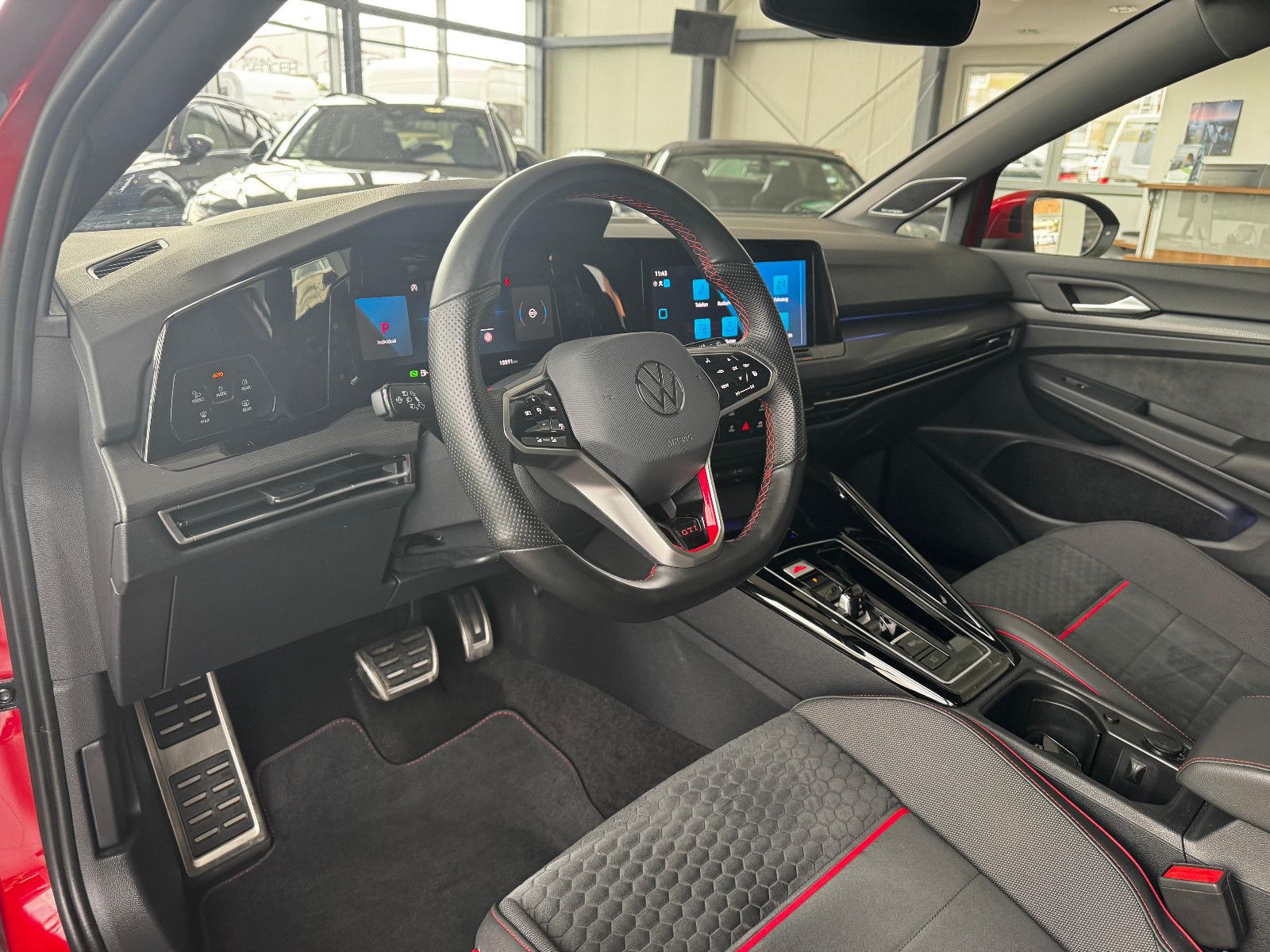 Volkswagen Golf VIII Lim. GTI Clubsport 2.0TSI"Matrix/Pano" foto 6