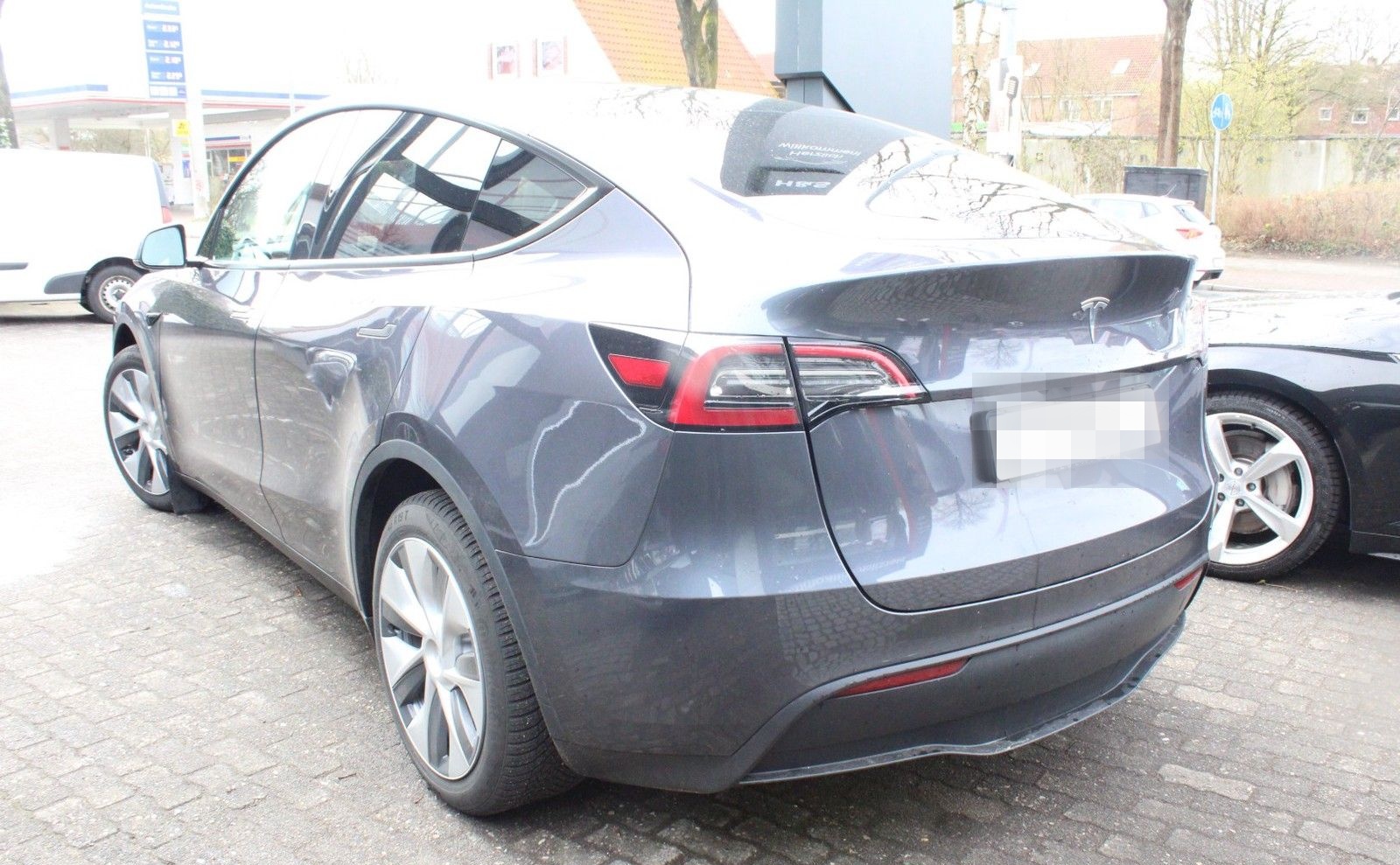 Tesla Model Y RWD foto 2