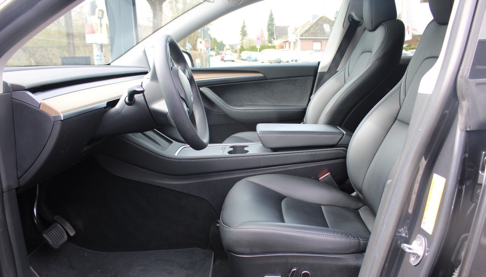 Tesla Model Y RWD foto 9