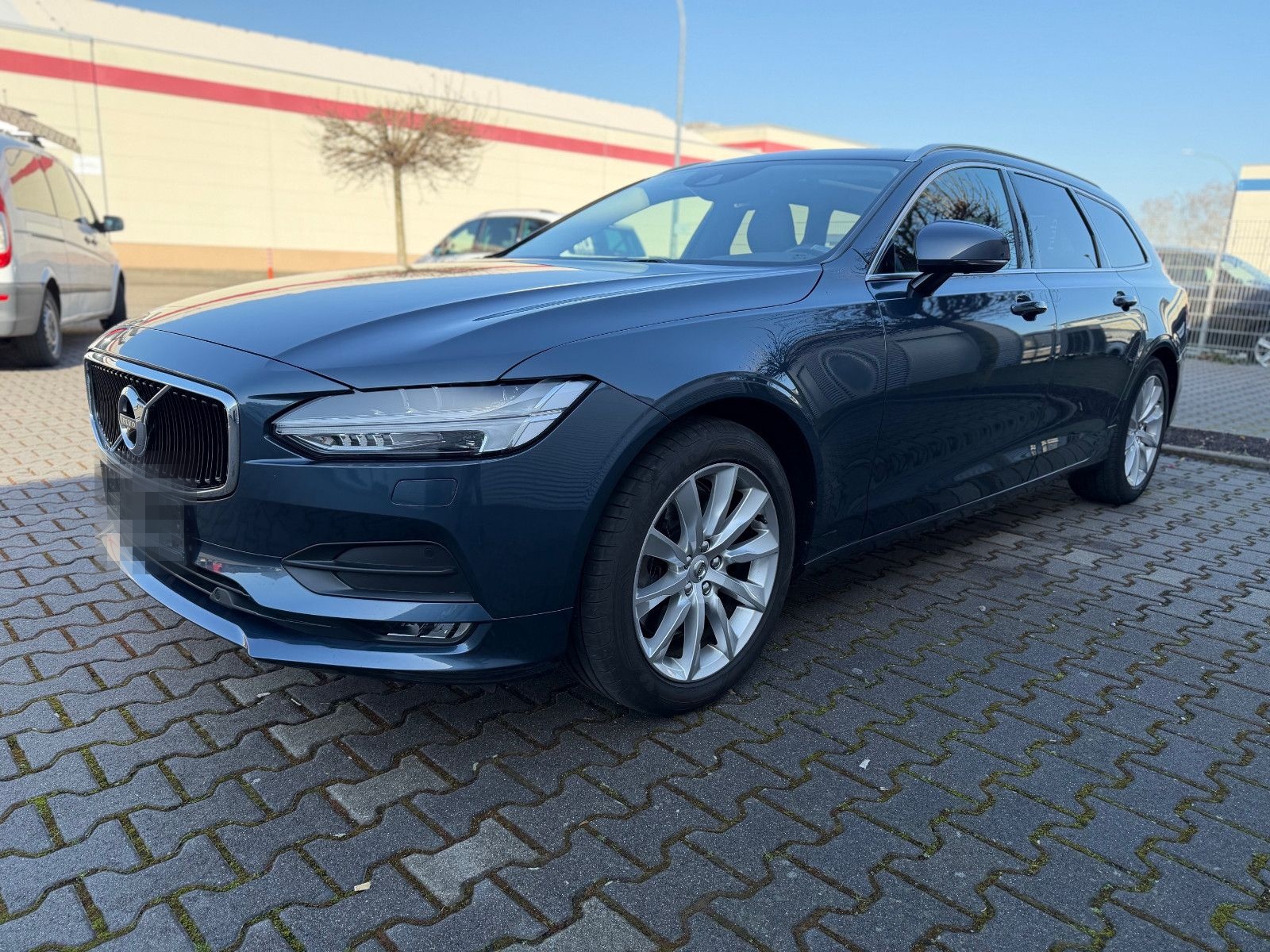 Volvo V90 T5 Momentum - 360CAM+PANO+4-ZONEN+HUD foto 2