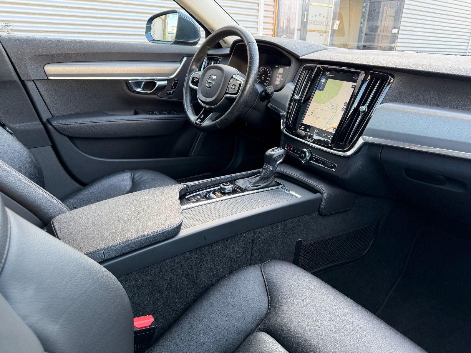 Volvo V90 T5 Momentum - 360CAM+PANO+4-ZONEN+HUD foto 6