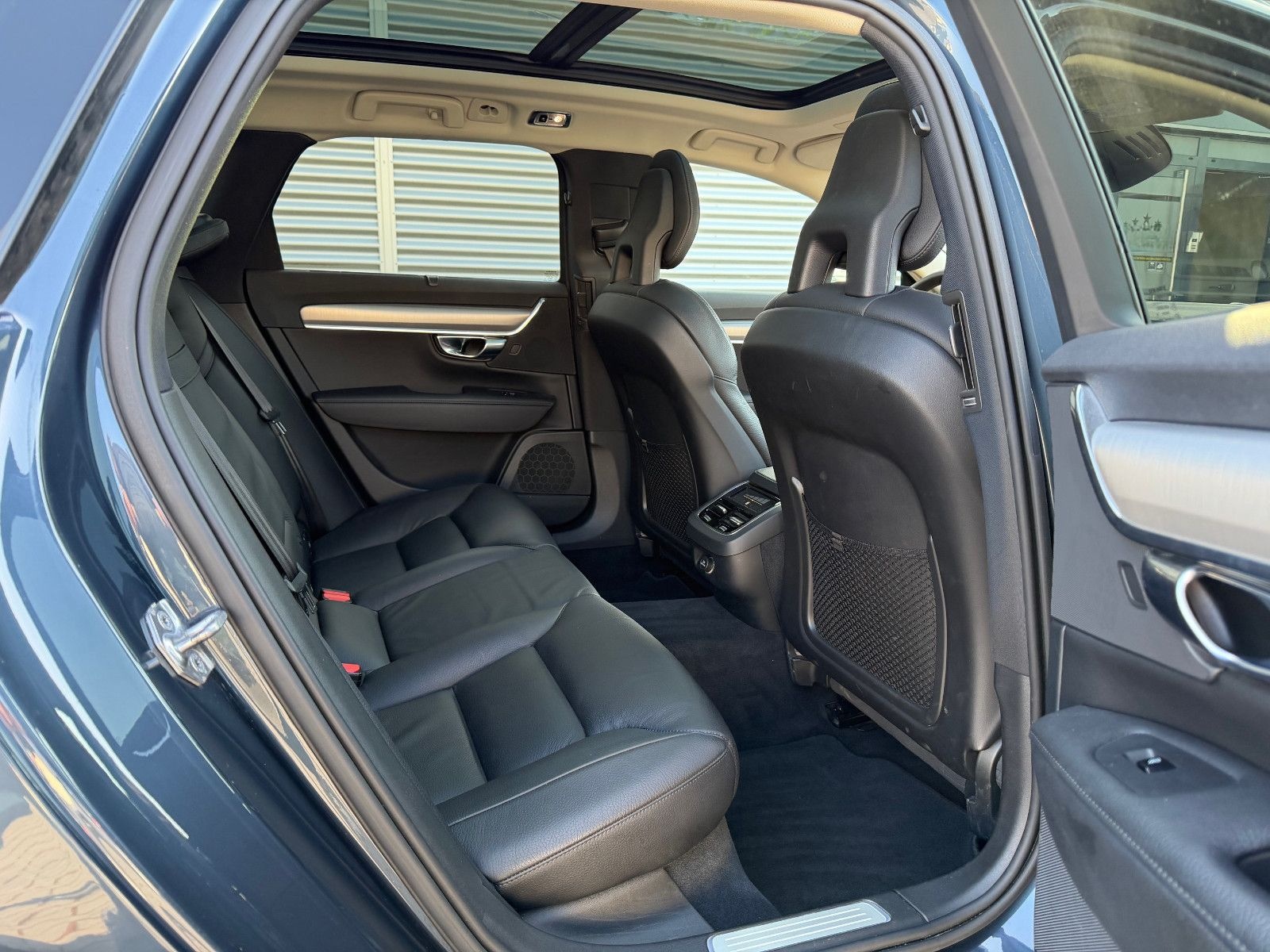 Volvo V90 T5 Momentum - 360CAM+PANO+4-ZONEN+HUD foto 8