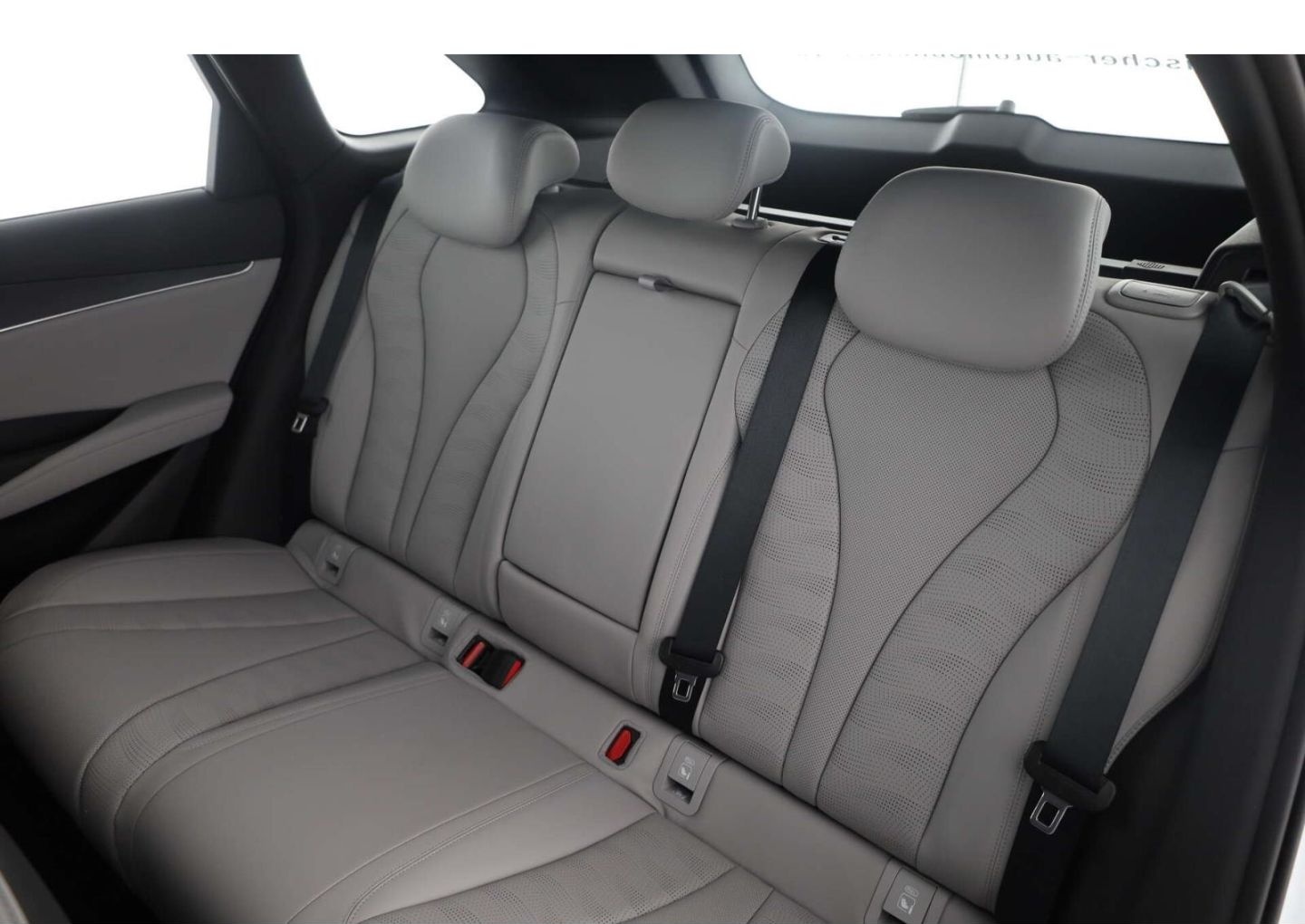 BYD Seal 6 DM-i Touring Boost LP: 43.799,- /LED/SHZ/ foto 11