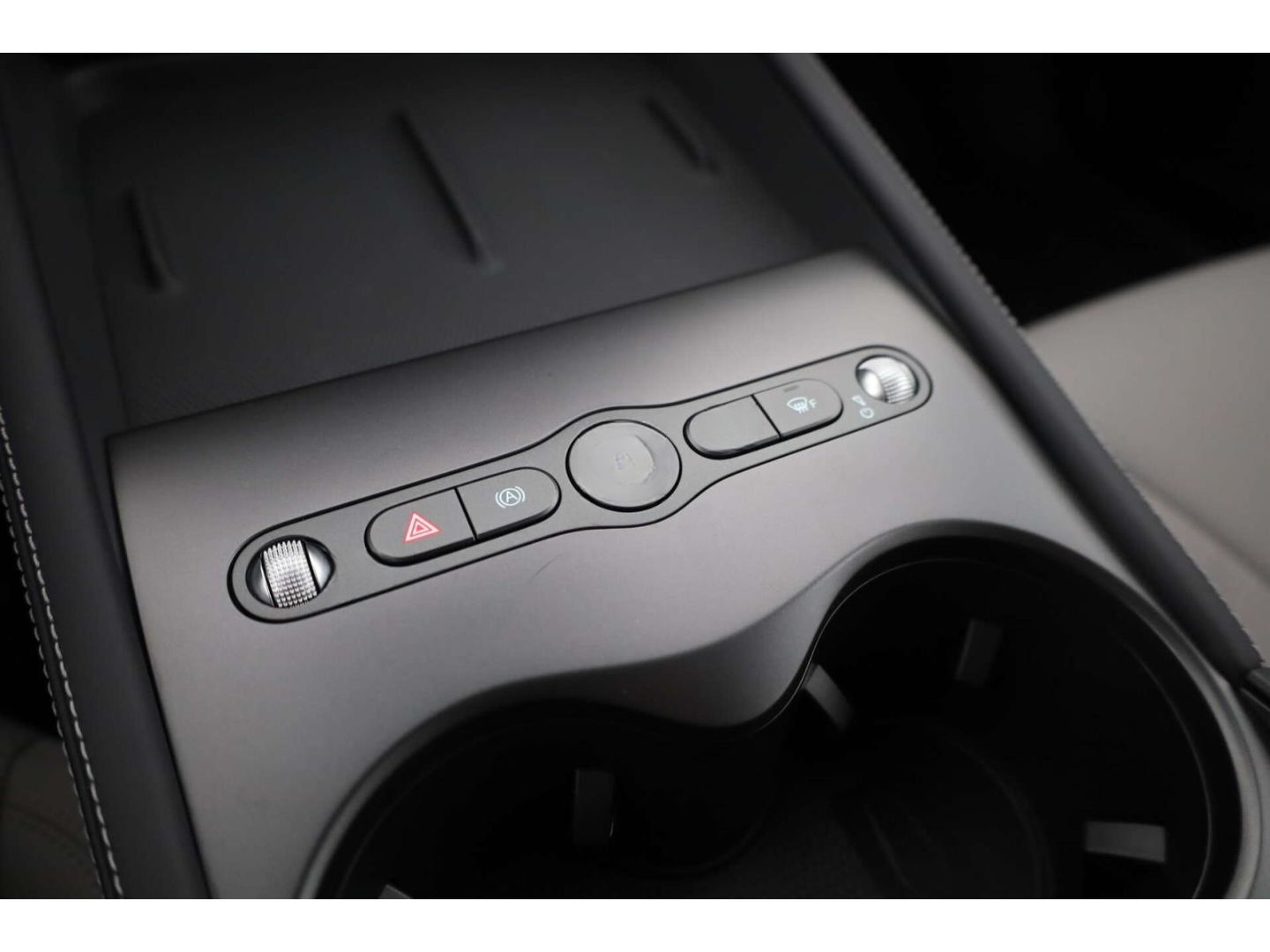 BYD Seal 6 DM-i Touring Boost LP: 43.799,- /LED/SHZ/ foto 17