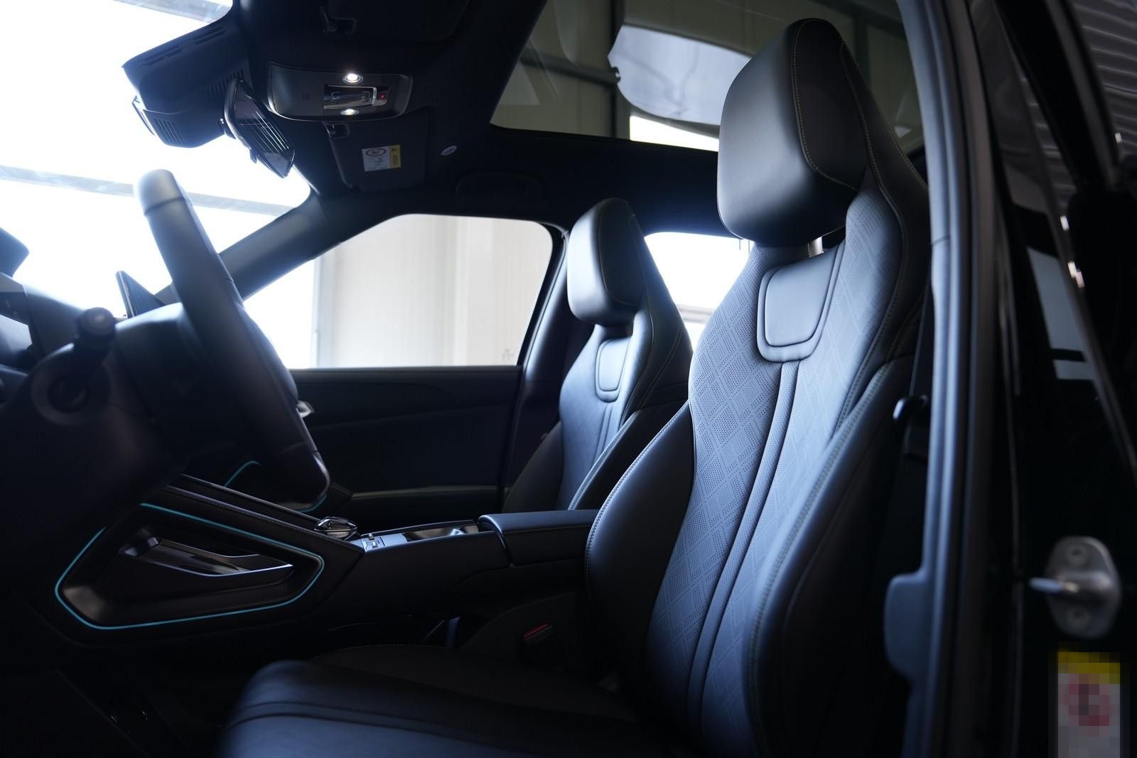 BYD Atto 2 130 kW Boost *AUT*NAV*LED*PANO*360°* foto 13