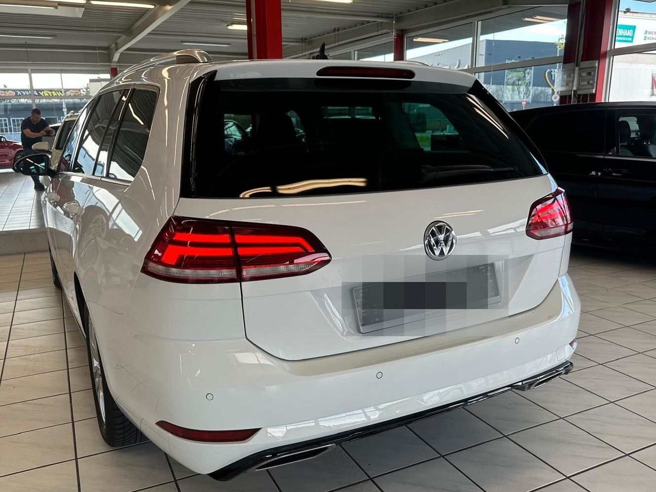 Volkswagen VII Variant Comfortline BMT DSG Kamera *R-Line* foto 8