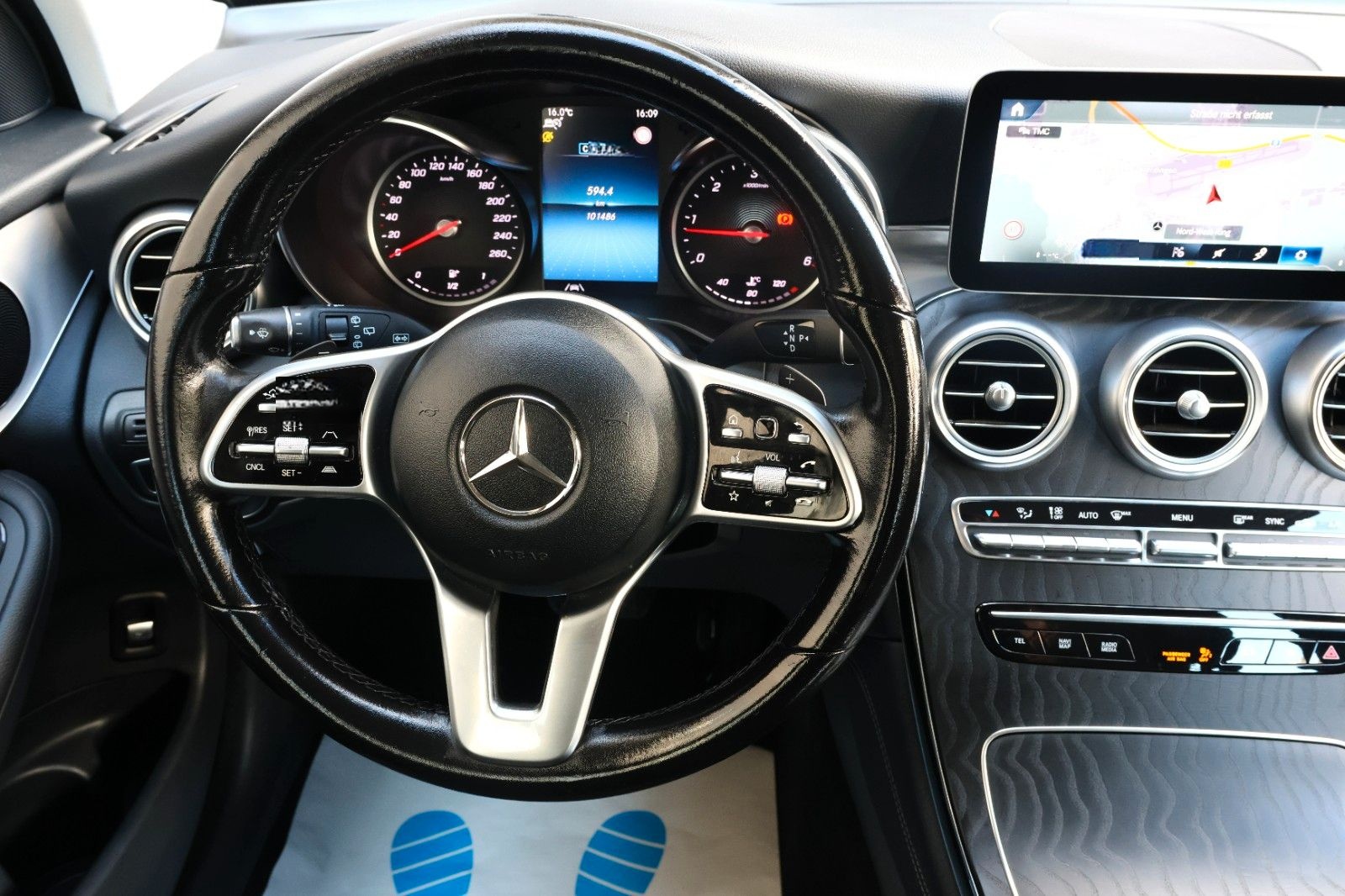 Mercedes-Benz GLC 300 d 4Matic 1Hand KAM MBUX LED TOT Verkzerk foto 14