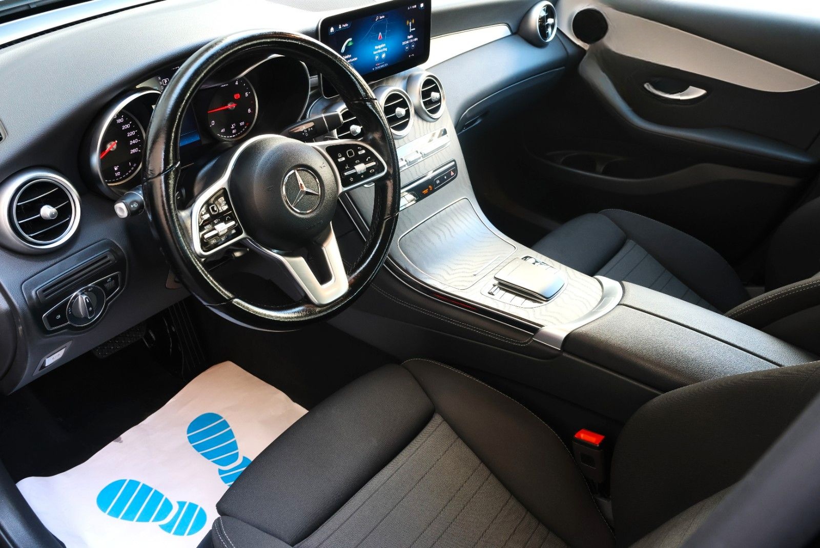 Mercedes-Benz GLC 300 d 4Matic 1Hand KAM MBUX LED TOT Verkzerk foto 10