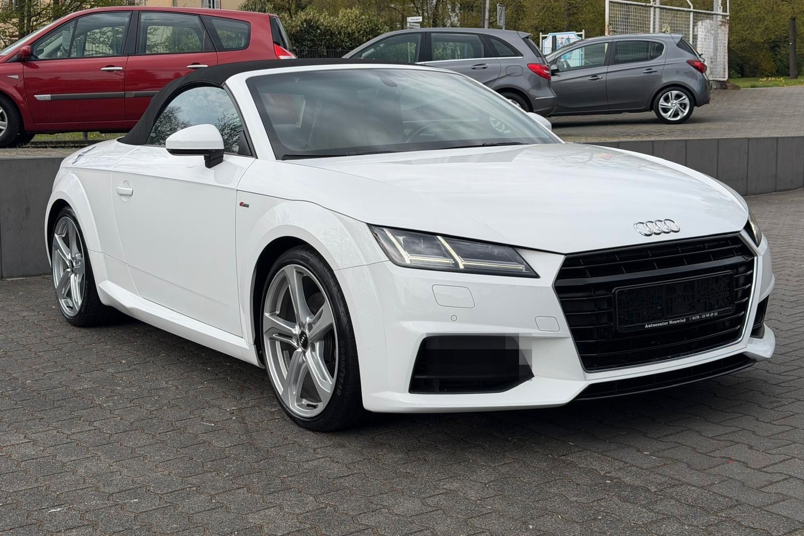 Audi TT Roadster 1.8 TFSI - S-Line foto 2