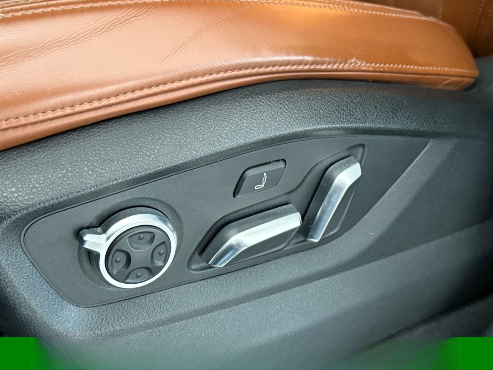 Audi SQ7 Matrix Bose Pano Head-Up 21 360 Masage Nacht foto 17