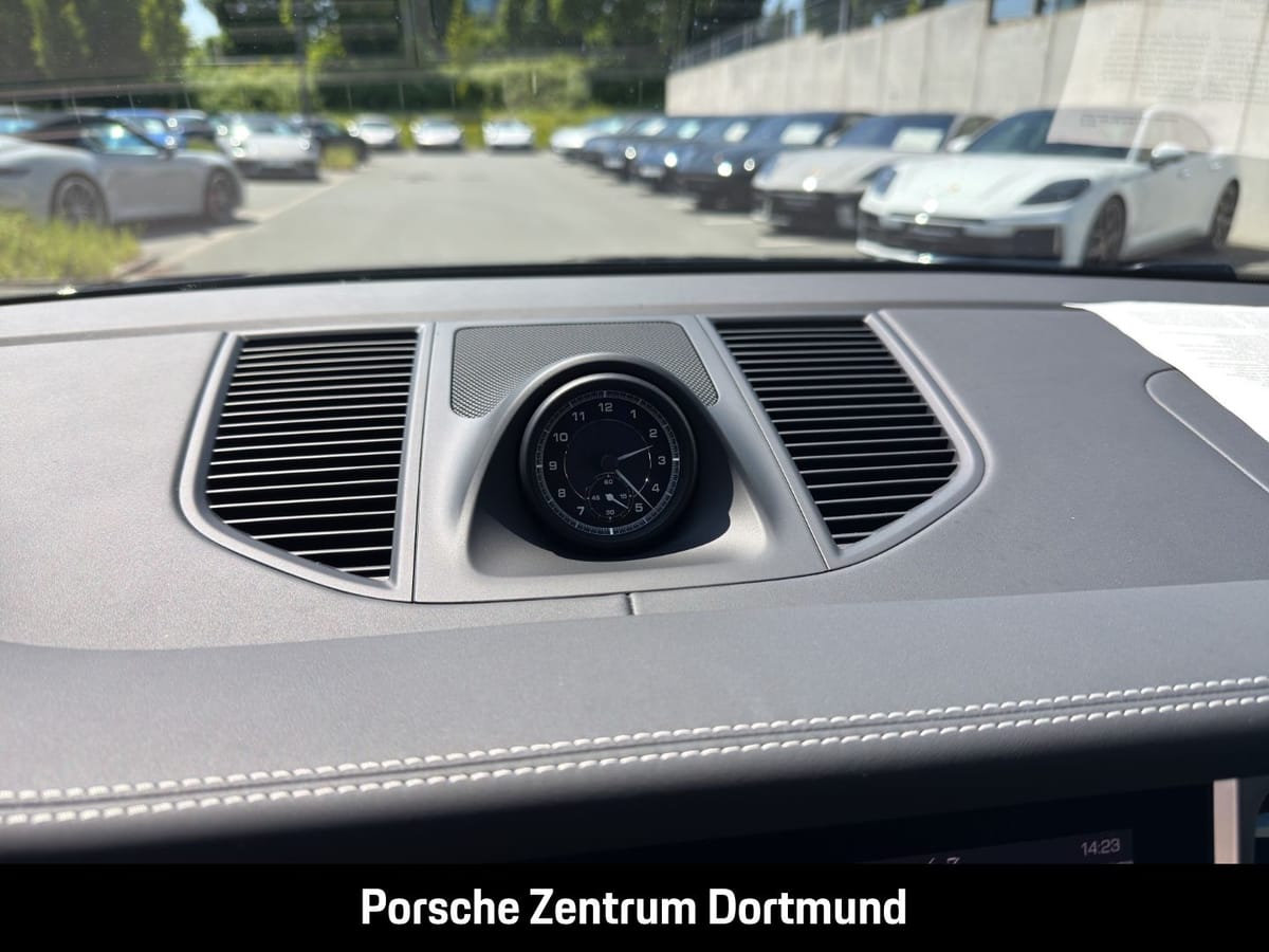 Porsche Macan S foto 24