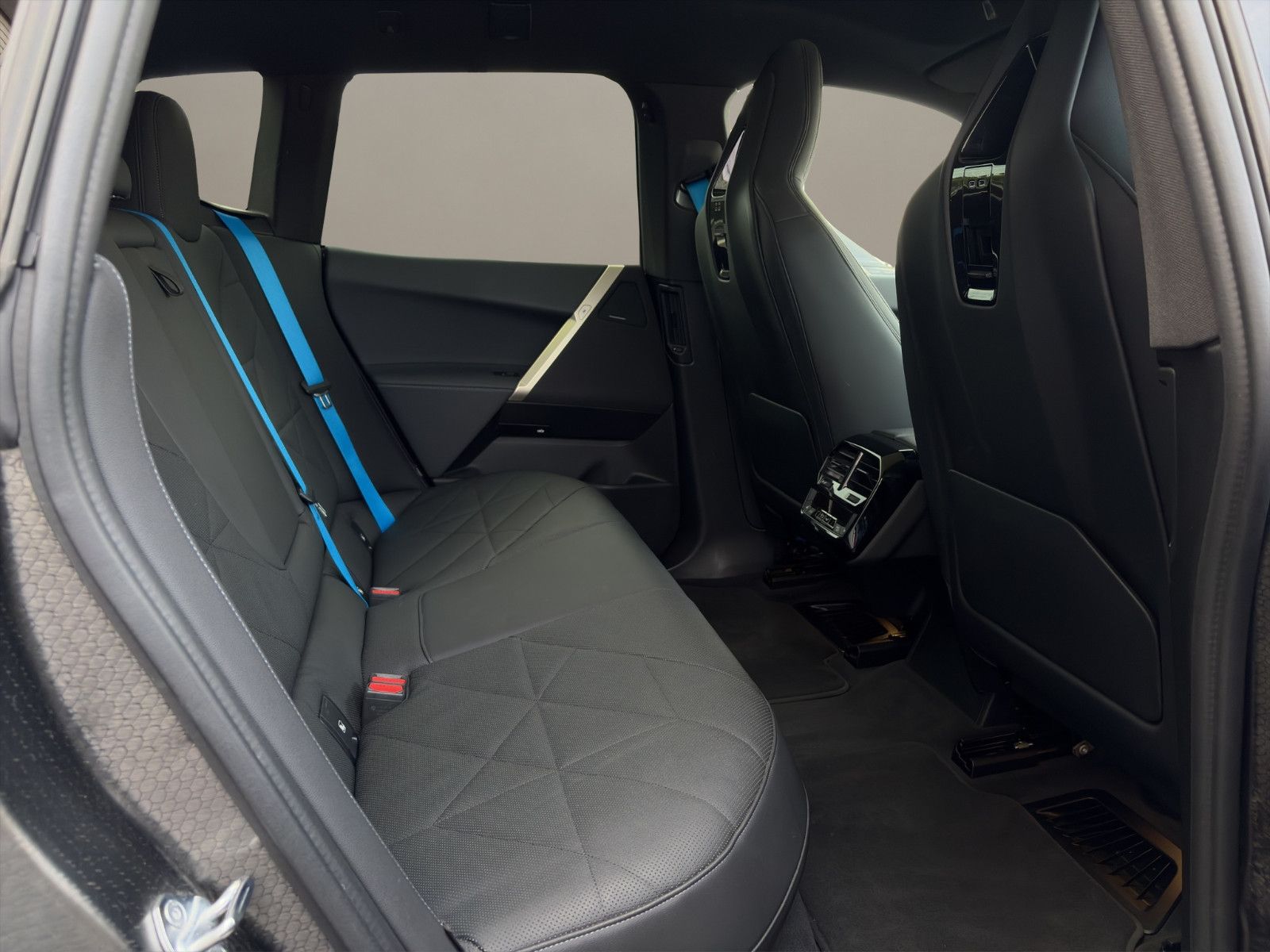 BMW iX 40 xDrive Sport  Sky-Lounge/360°/Laser foto 11