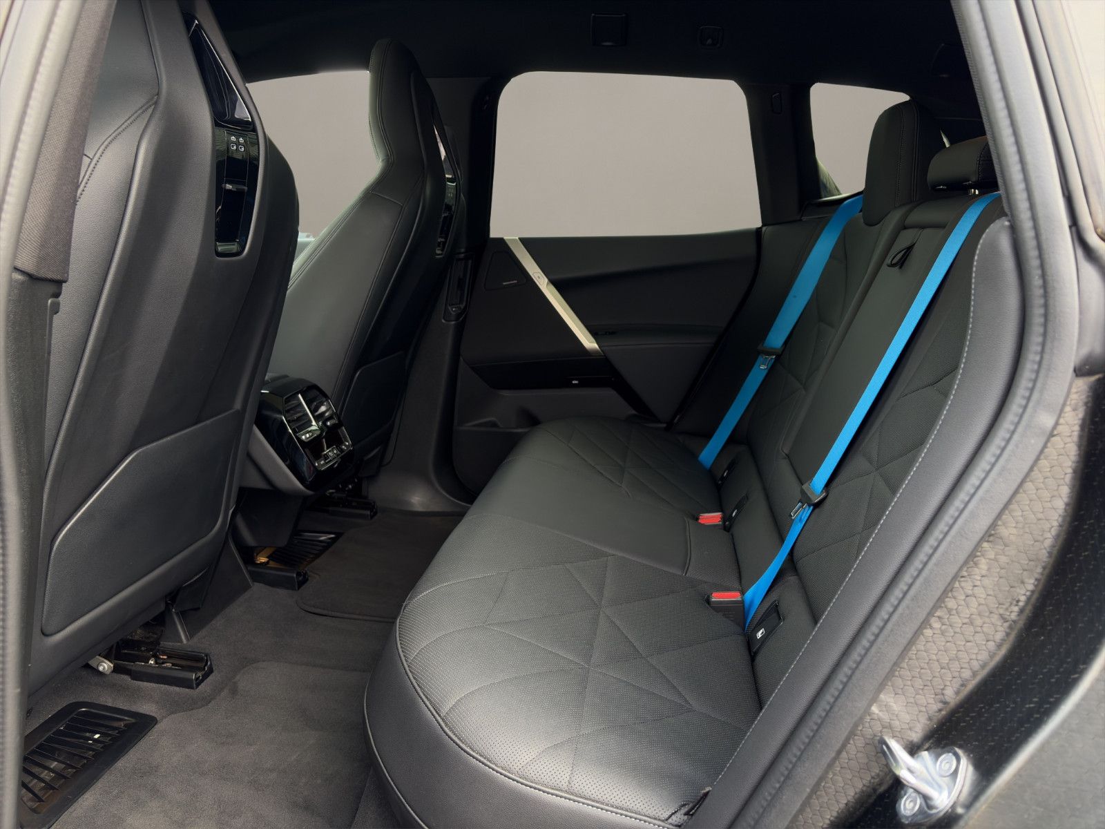 BMW iX 40 xDrive Sport  Sky-Lounge/360°/Laser foto 10