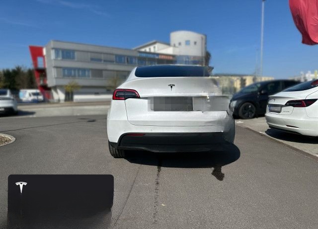 Tesla Model Y Long Range AWD foto 6